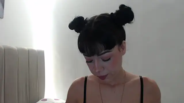 Snapshot of Caribbean_beauty_ chatting on October 2025 06:50:02 PM Caribbean beauty online show from October 2025 06:50:02 PM