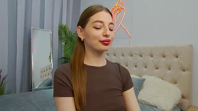 NicoleRosss online show from May 2026 01:21:02 PM