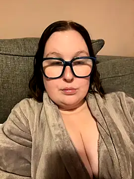 Misssmilf online show from November 2025 06:51:01 PM