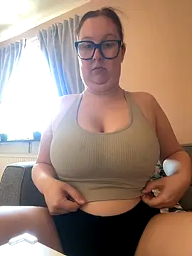 Misssmilf online show from November 2025 10:47:02 AM