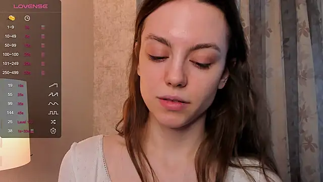 Snapshot of SandraBell chatting on December 2024 06:52:02 AM SandraBell online show from December 2024 06:52:02 AM