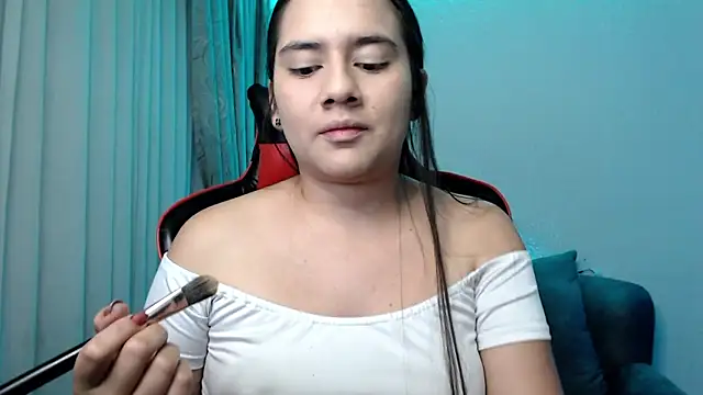 Snapshot of Lexyevans chatting on December 2024 10:43:02 PM Lexyevans online show from December 2024 10:43:02 PM