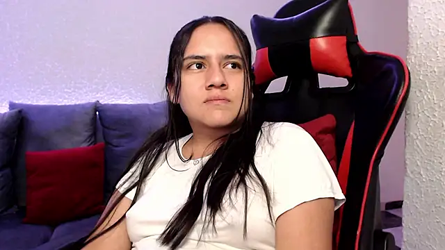 Snapshot of Lexyevans chatting on December 2024 09:54:01 PM Lexyevans online show from December 2024 09:54:01 PM