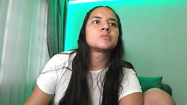 Snapshot of Lexyevans chatting on January 2025 10:21:01 PM Lexyevans online show from January 2025 10:21:01 PM