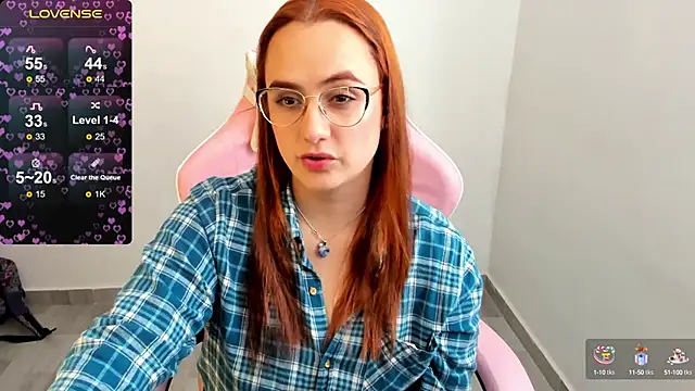 maryluna95 online show from December 2024 07:19:02 PM