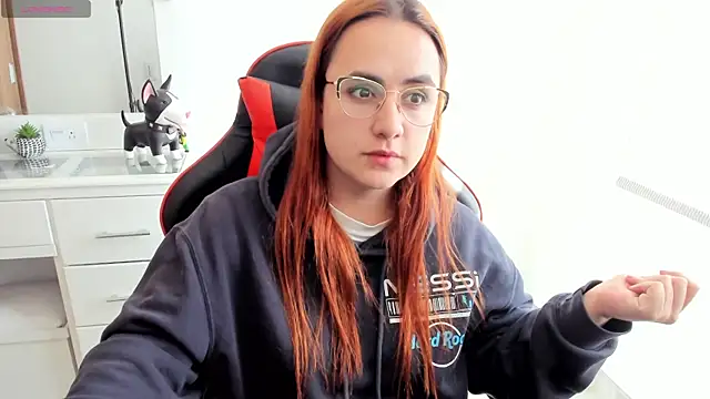 maryluna95 online show from September 2025 08:42:02 PM