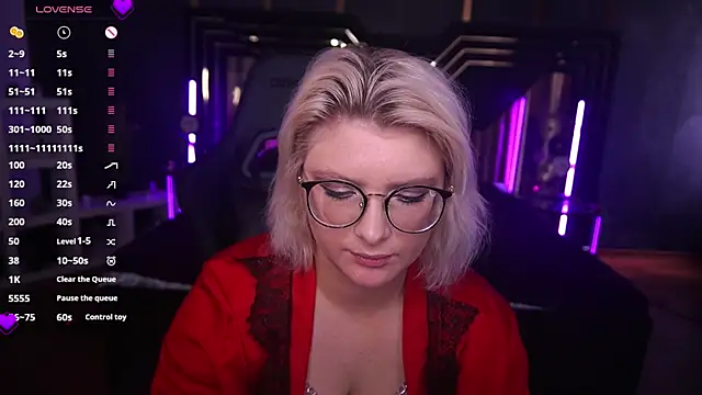 Snapshot of CoolTatis chatting on March 2025 07:48:01 AM CoolTatis online show from March 2025 07:48:01 AM