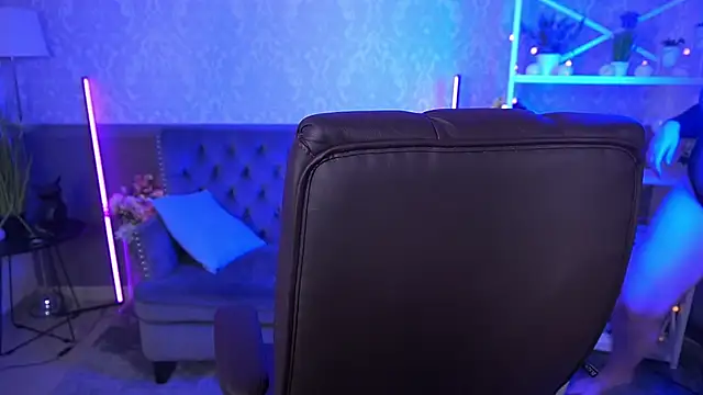 Snapshot of CoolTatis chatting on September 2025 06:59:02 AM CoolTatis online show from September 2025 06:59:02 AM