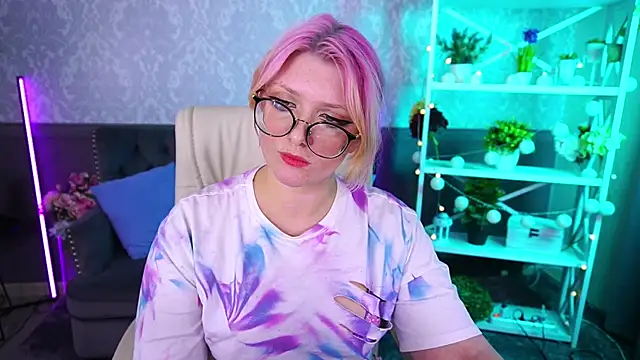 Snapshot of CoolTatis chatting on September 2025 01:14:02 PM CoolTatis online show from September 2025 01:14:02 PM