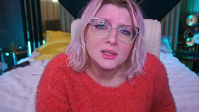 Snapshot of CoolTatis chatting on December 2025 07:47:01 AM CoolTatis online show from December 2025 07:47:01 AM