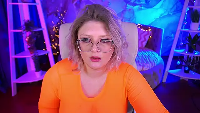 Snapshot of CoolTatis chatting on January 2026 07:43:02 AM CoolTatis online show from January 2026 07:43:02 AM