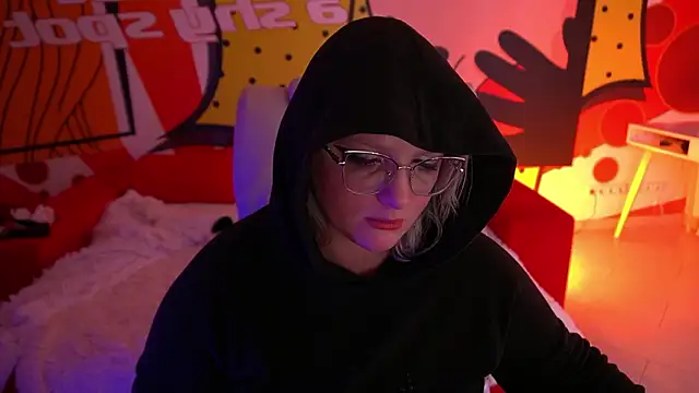 Snapshot of CoolTatis chatting on February 2026 09:13:01 PM CoolTatis online show from February 2026 09:13:01 PM