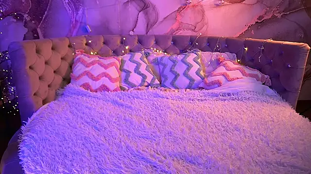 Snapshot of CoolTatis chatting on February 2026 07:12:02 AM CoolTatis online show from February 2026 07:12:02 AM