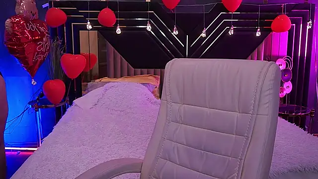 Snapshot of CoolTatis chatting on February 2026 09:08:02 AM CoolTatis online show from February 2026 09:08:02 AM