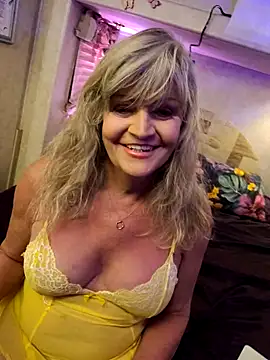 Snapshot of annika_lately chatting on February 2026 04:24:02 AM annika lately online show from February 2026 04:24:02 AM