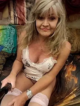 Snapshot of annika_lately chatting on March 2026 02:51:02 AM annika lately online show from March 2026 02:51:02 AM