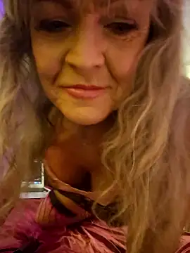 annika lately online show from May 2026 06:07:02 PM