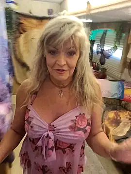 annika lately online show from May 2026 06:38:02 PM