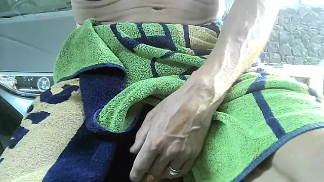 ewuich1 online show from April 2026 03:35:02 PM