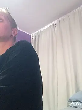 BritneyHudson online show from December 2025 05:44:02 PM