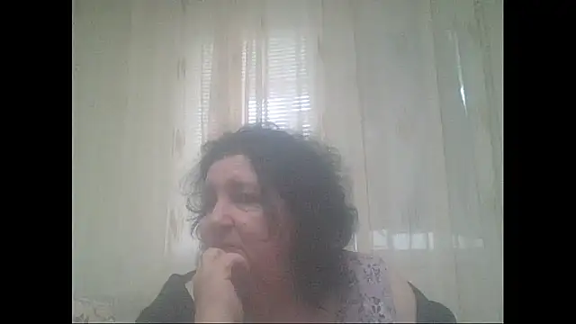 Snapshot of maturekorine chatting on April 2026 03:29:01 PM maturekorine online show from April 2026 03:29:01 PM