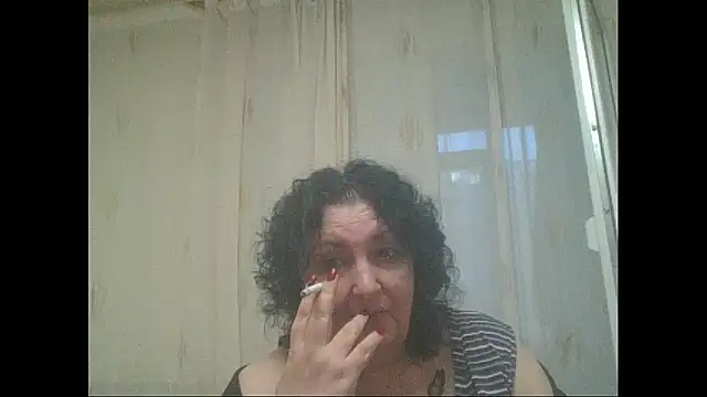 Snapshot of maturekorine chatting on May 2026 05:41:02 PM maturekorine online show from May 2026 05:41:02 PM
