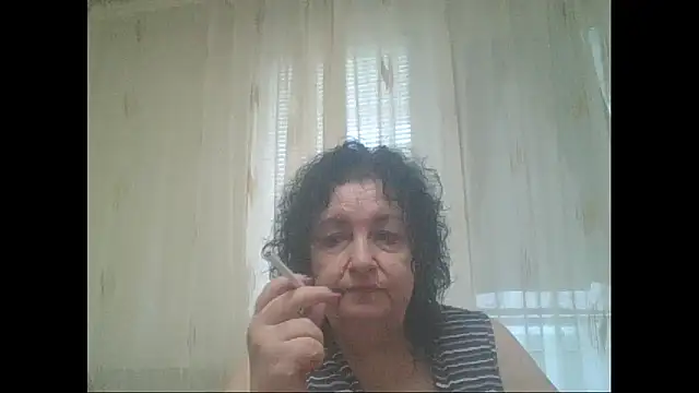 Snapshot of maturekorine chatting on June 2026 03:20:02 PM maturekorine online show from June 2026 03:20:02 PM