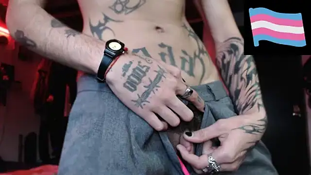 Snapshot of Gowtherr_ chatting on December 2024 06:59:02 PM Gowtherr online show from December 2024 06:59:02 PM