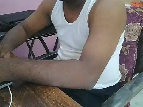 Snapshot of ITGuyhyd chatting on November 2025 07:42:01 AM ITGuyhyd online show from November 2025 07:42:01 AM