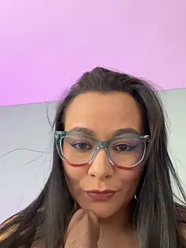 sharon leone26 online show from March 2026 08:15:01 PM