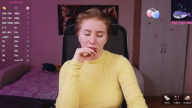 D0nna  online show from September 2025 01:45:02 PM