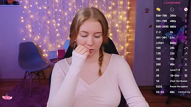 D0nna  online show from May 2026 04:35:01 PM