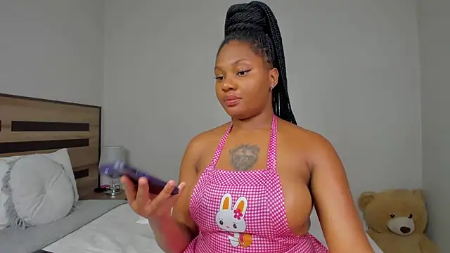 Renee-18 online show from May 2026 10:37:02 PM