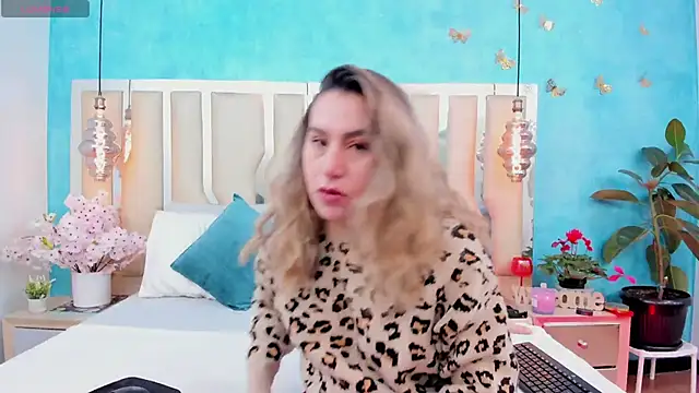 RubbyTaylor online show from March 2026 11:32:01 AM