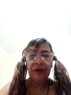 Snapshot of LITLESTAR chatting on February 2025 04:50:01 PM LITLESTAR online show from February 2025 04:50:01 PM