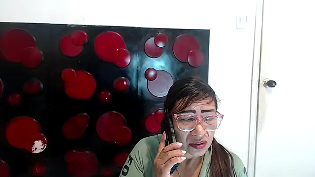 Snapshot of LITLESTAR chatting on February 2025 06:46:02 PM LITLESTAR online show from February 2025 06:46:02 PM