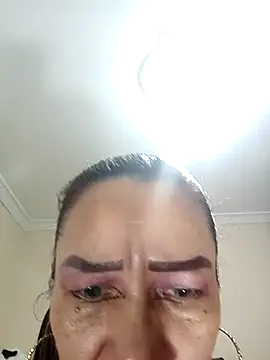 Snapshot of LITLESTAR chatting on December 2025 03:28:02 PM LITLESTAR online show from December 2025 03:28:02 PM