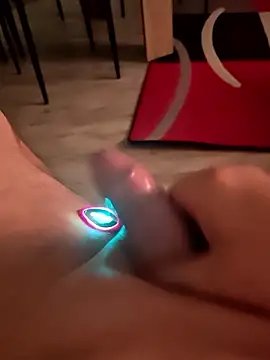 Szeltolo001 online show from January 2026 02:39:01 AM