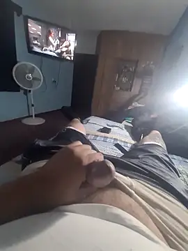 Snapshot of GILBERTHOR92 chatting on February 2026 04:06:02 AM GILBERTHOR92 online show from February 2026 04:06:02 AM