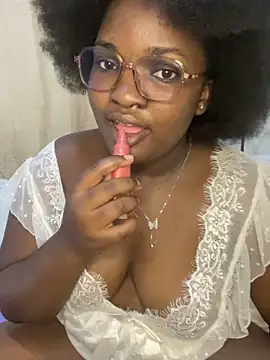 Snapshot of sweet18creamybigpussy chatting on September 2025 04:17:01 PM sweet18creamybigpussy online show from September 2025 04:17:01 PM