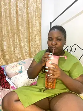 Snapshot of sweet18creamybigpussy chatting on October 2025 07:24:02 PM sweet18creamybigpussy online show from October 2025 07:24:02 PM