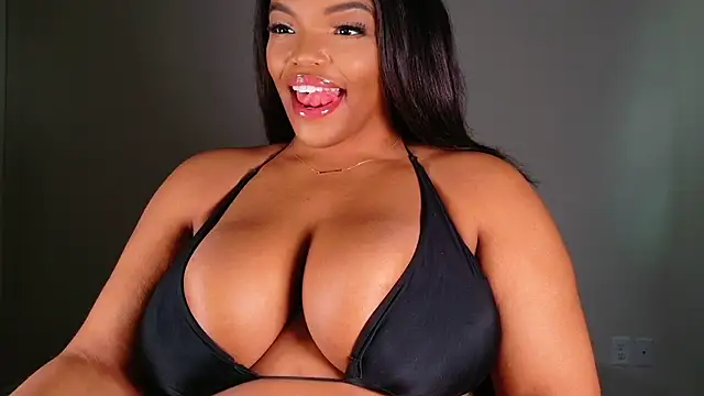 Snapshot of maybabi chatting on February 2025 02:33:01 PM maybabi online show from February 2025 02:33:01 PM