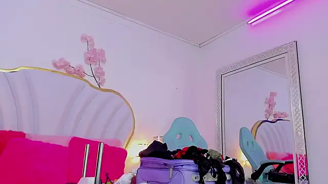 CahitlinBell online show from February 2025 04:37:02 AM