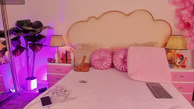 CahitlinBell online show from May 2026 06:41:02 AM