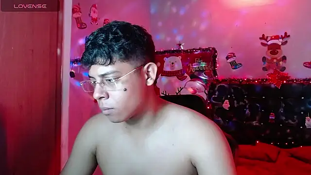 Snapshot of Wiiliam_20 chatting on December 2024 06:28:01 PM Wiiliam 20 online show from December 2024 06:28:01 PM