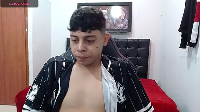 Snapshot of Wiiliam_20 chatting on February 2025 01:28:01 PM Wiiliam 20 online show from February 2025 01:28:01 PM