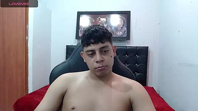 Snapshot of Wiiliam_20 chatting on February 2025 07:56:02 PM Wiiliam 20 online show from February 2025 07:56:02 PM