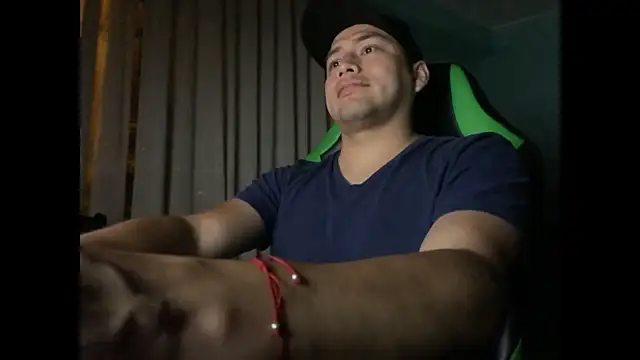 Snapshot of Allen_ibe chatting on December 2024 09:32:02 AM Allen ibe online show from December 2024 09:32:02 AM