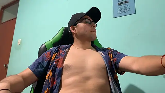 Snapshot of Allen_ibe chatting on January 2025 02:25:01 AM Allen ibe online show from January 2025 02:25:01 AM