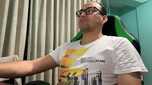 Snapshot of Allen_ibe chatting on October 2025 03:31:02 AM Allen ibe online show from October 2025 03:31:02 AM